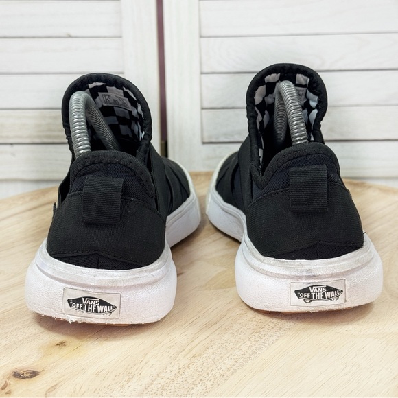 Vans UltraRange Gore Knit Slip On Sneakers Black White 7 Men 8.5 Women - Picture 6 of 11